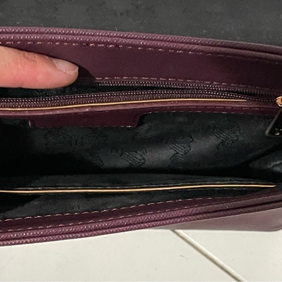 Ted Baer Keellii purple chain shoulder strap faux leather purse Easter Spring - Picture 12 of 14